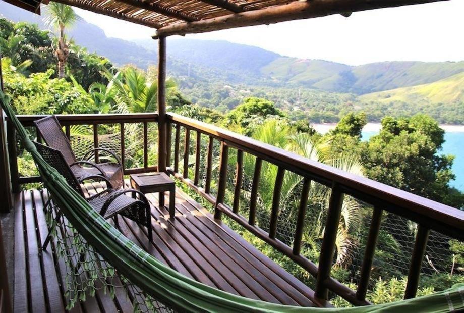 Quarto Duplo Deluxe com Varanda e Vista Mar