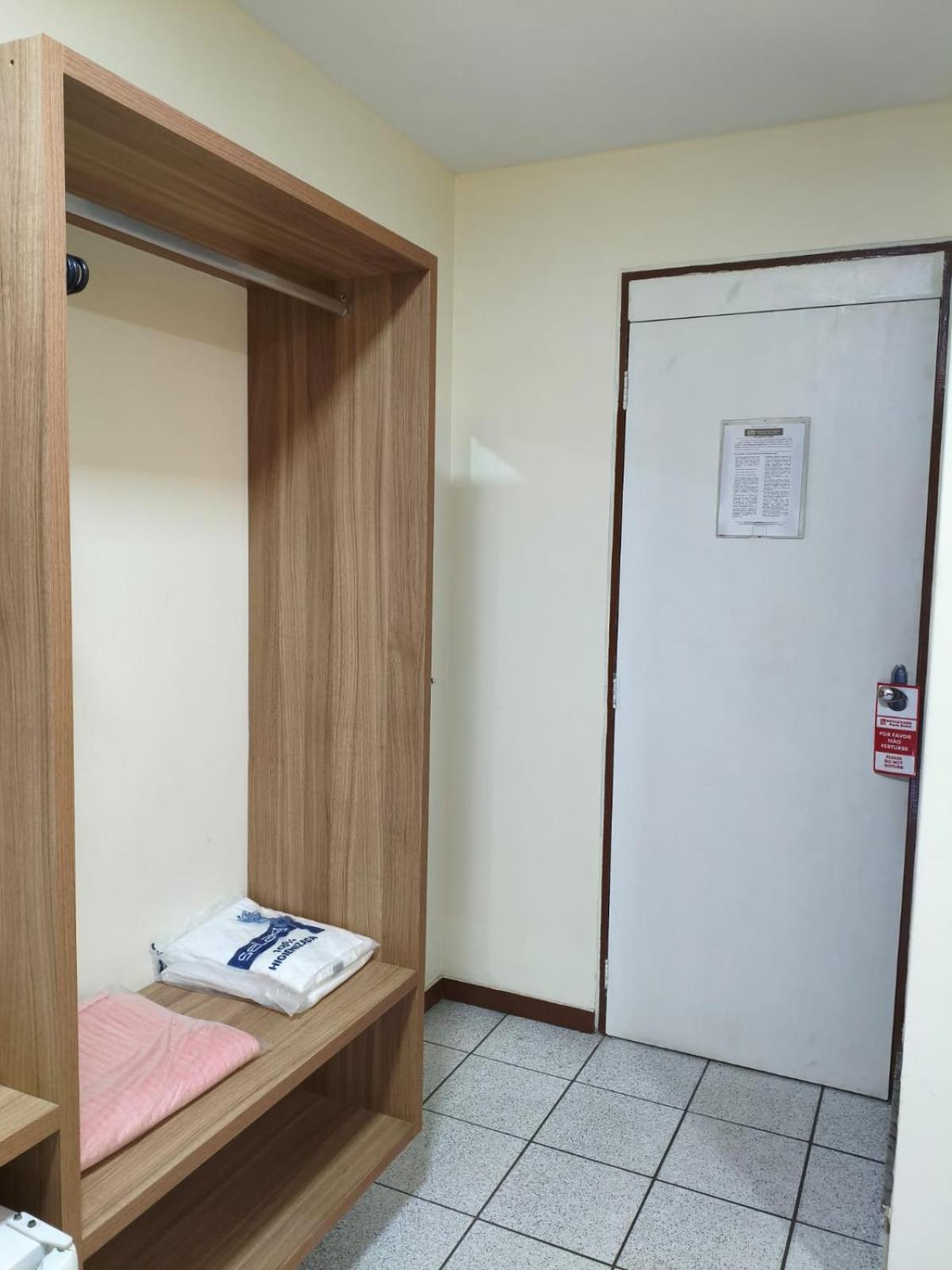 Quarto Twin Standard