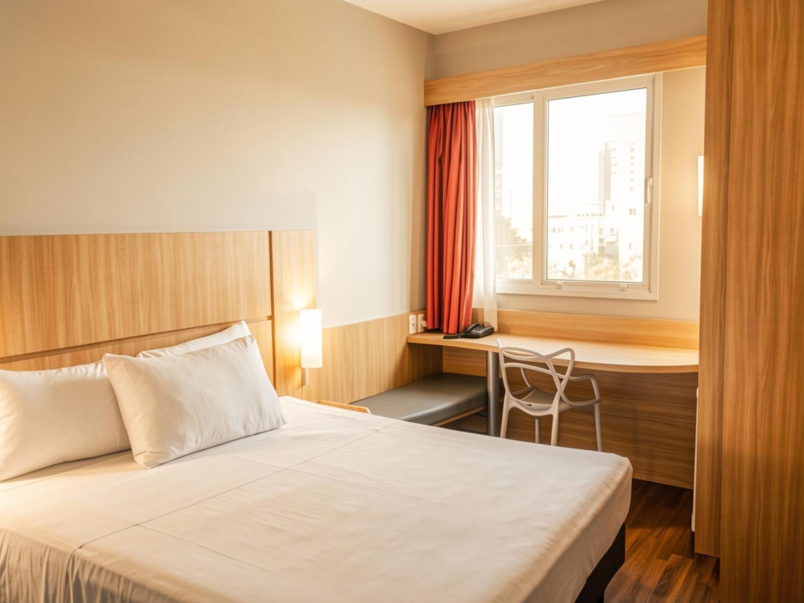 Quarto Superior com 1 Cama de Casal