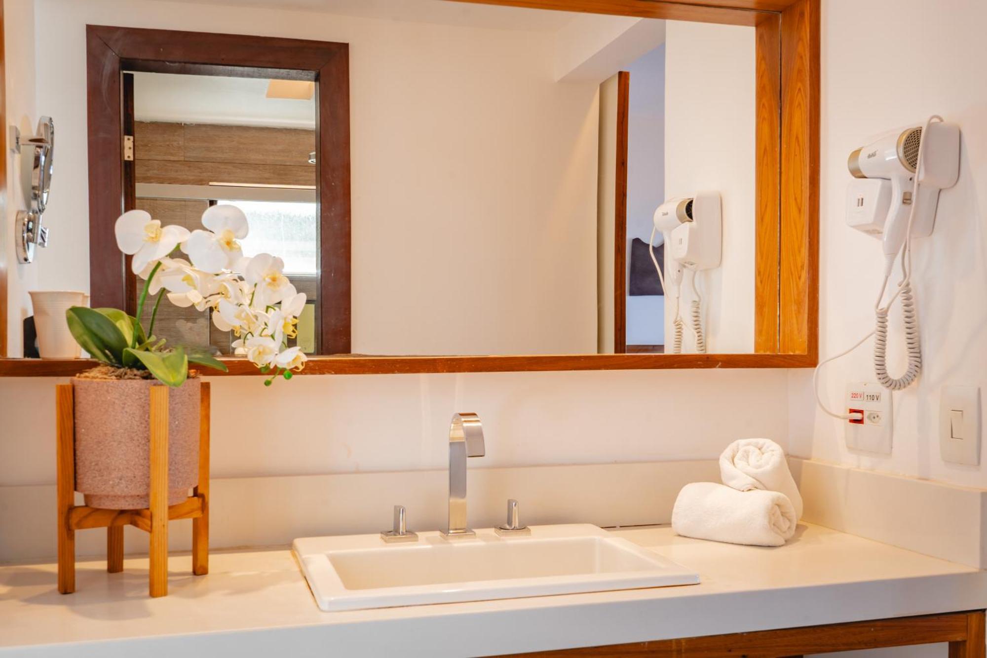 Quarto Duplo com Varanda e Vista Mar