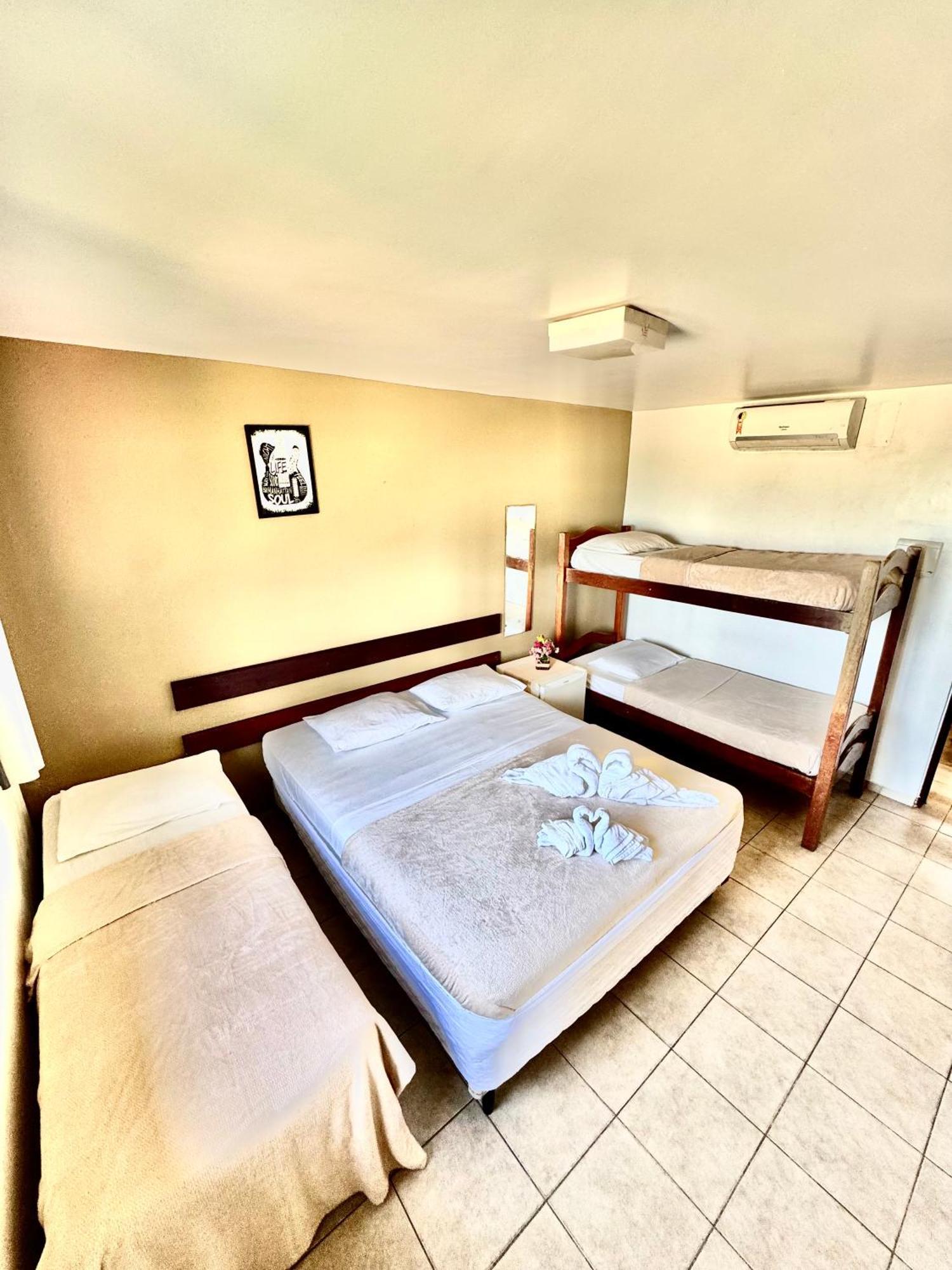 Quarto Familiar com Vista Mar
