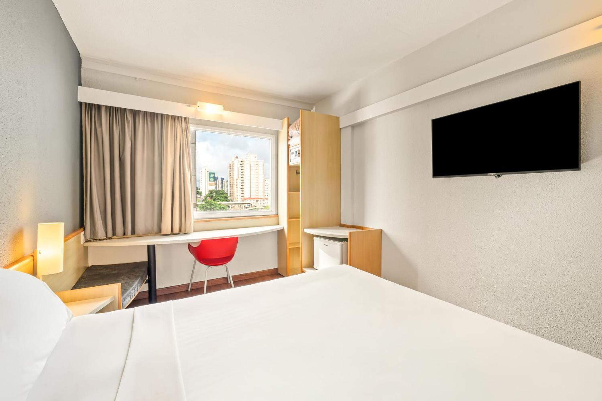 Deluxe Double Room Extra Bed,1769899445:JPEG