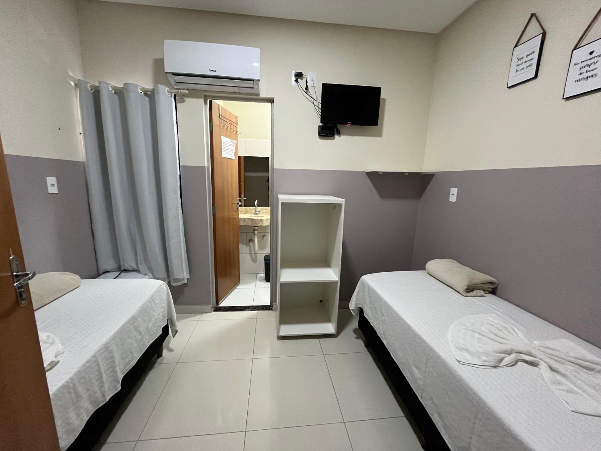 Quarto Duplo com Casa de Banho Privativa
