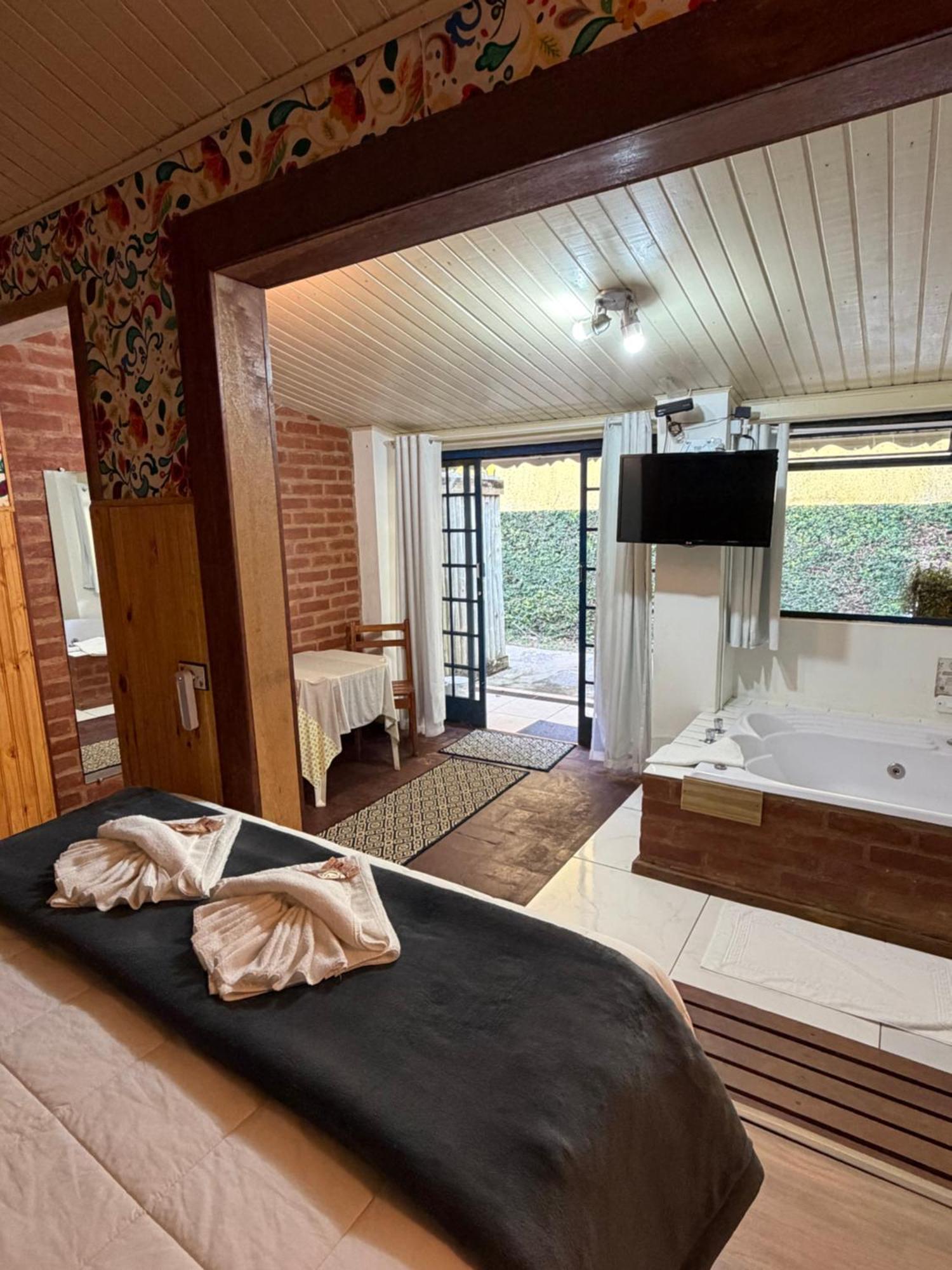 Suite com Banheira de Hidromassagem