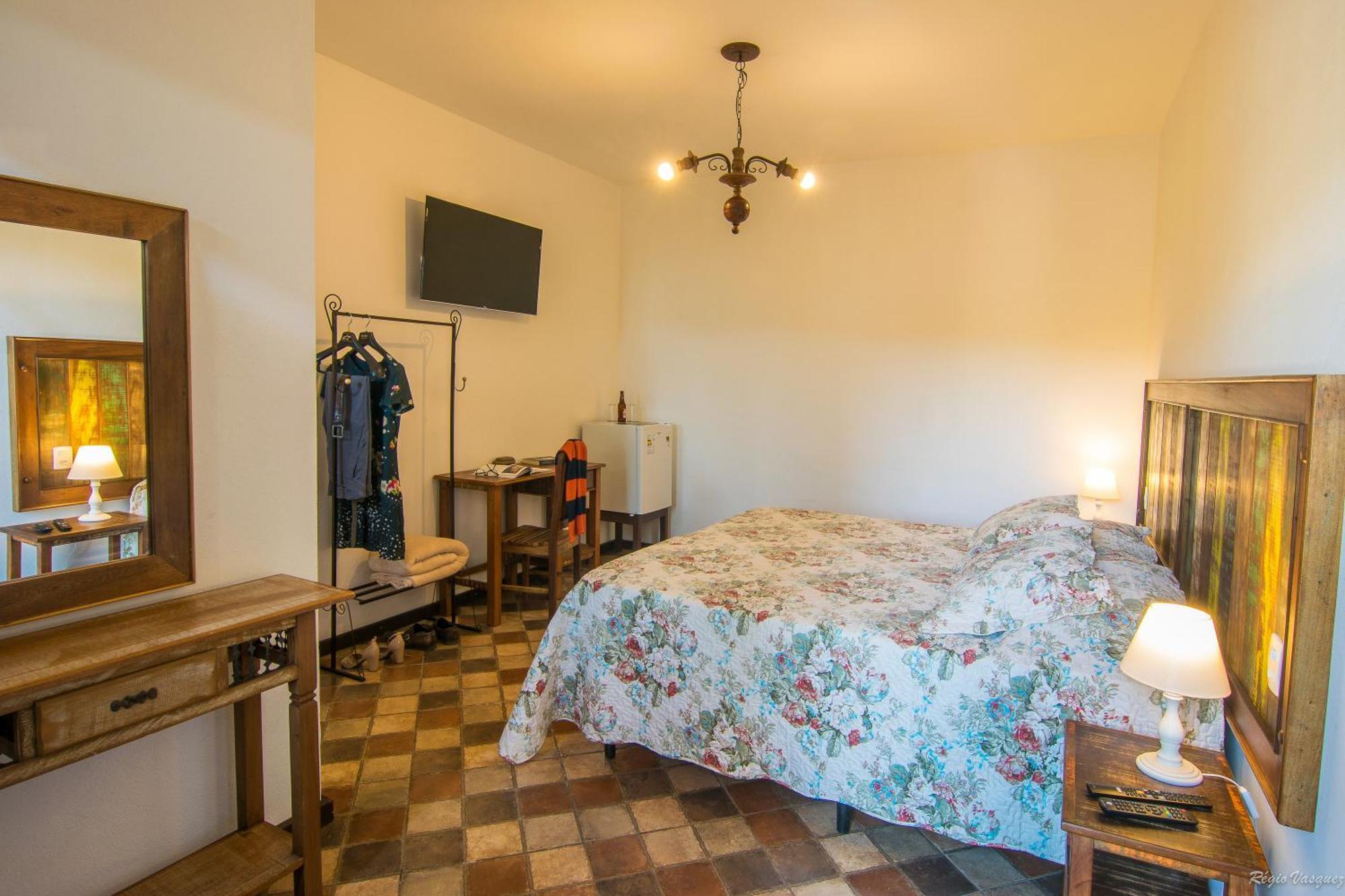 Quarto Duplo ou Twin com Casa de Banho Privativa
