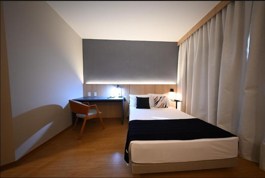 Quarto Queen com Acesso a Pessoas com Mobilidade Condicionada