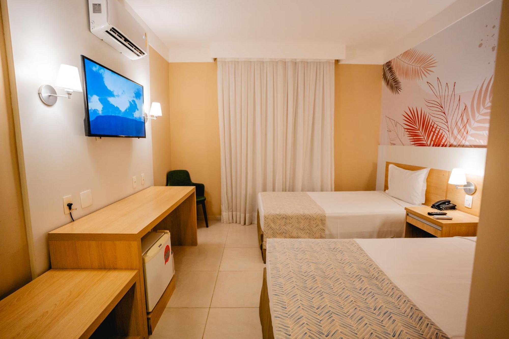 Quarto Twin Standard