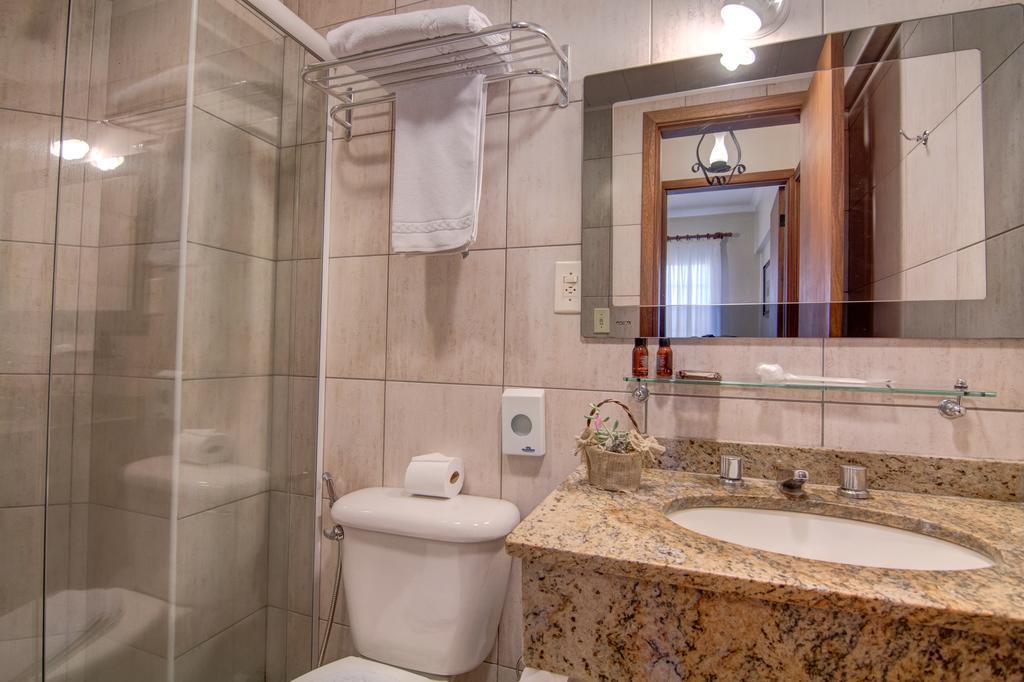 Apartamento com 2 Quartos (4 Adultos)