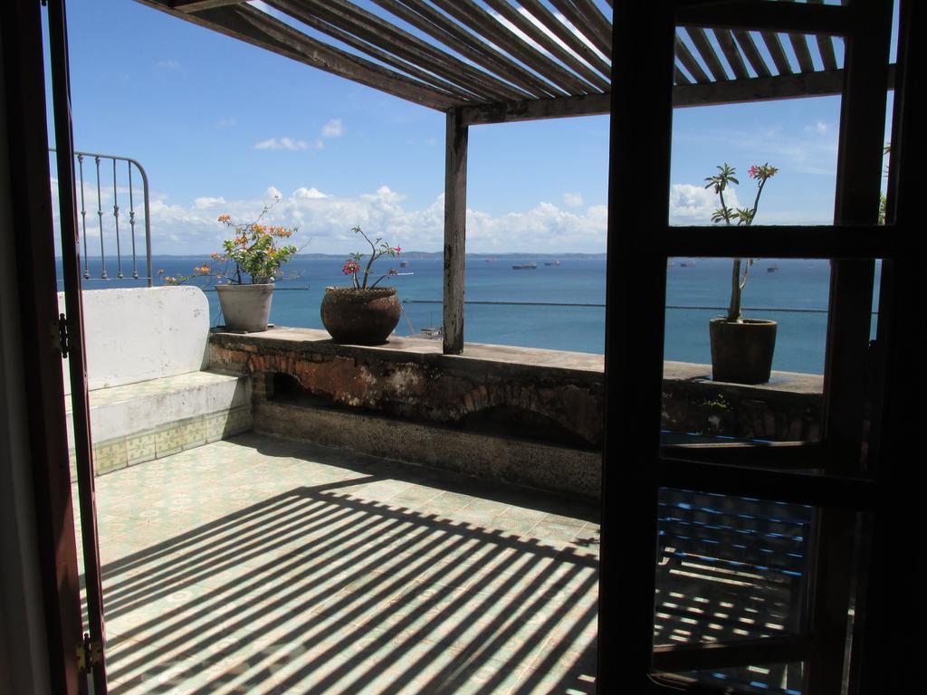 Quarto Deluxe com Varanda e Vista do Mar