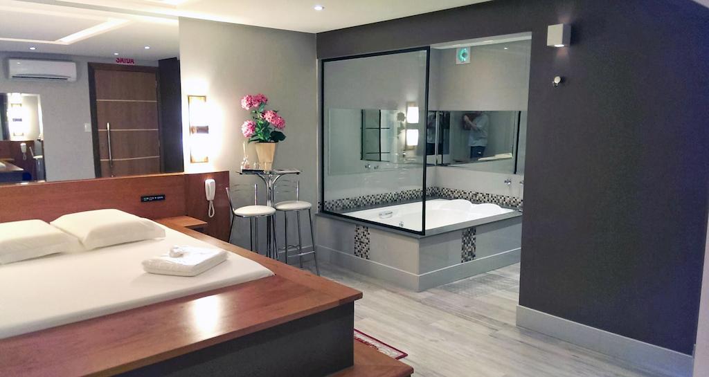 Suite Principal com Banheira de Hidromassagem