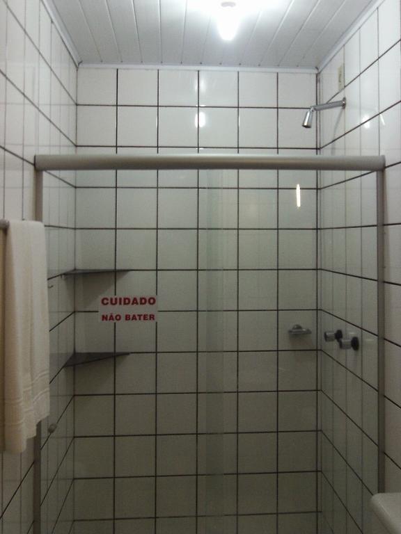 Quarto Quádruplo com Vista Piscina