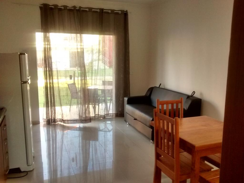Apartamento com 1 Quarto