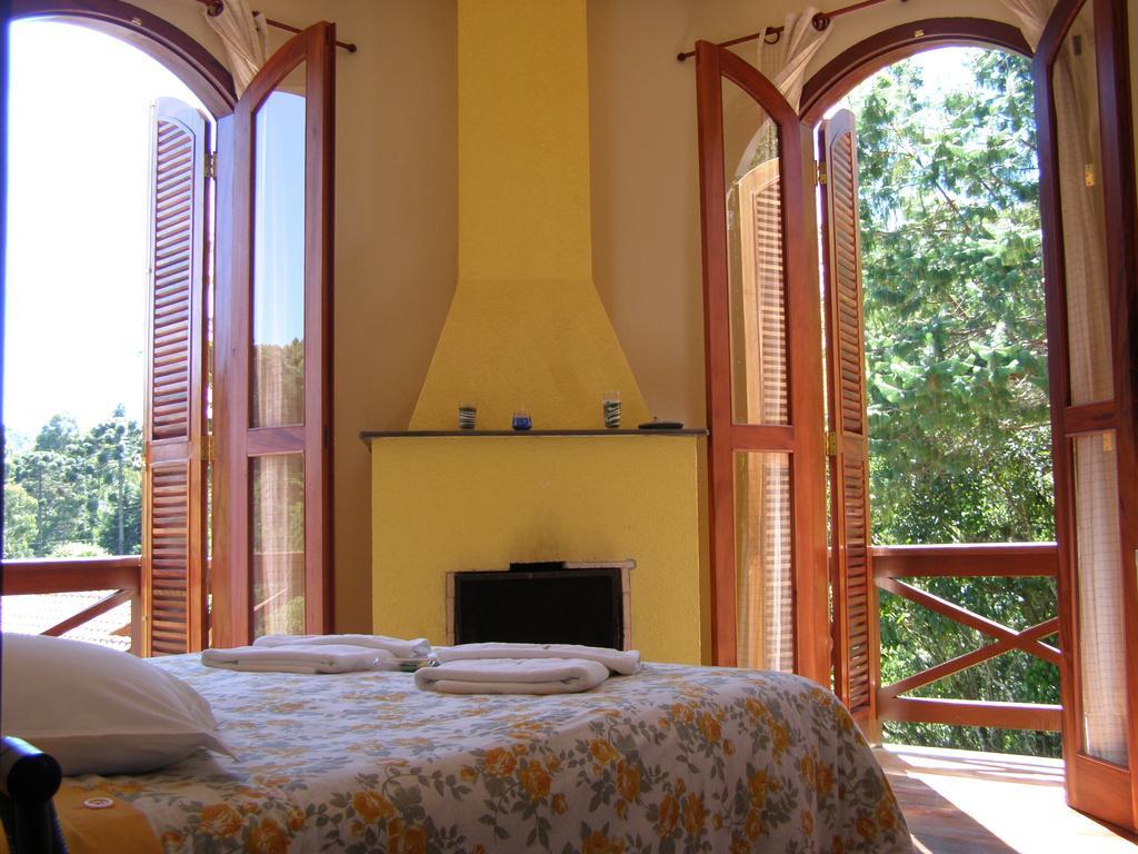 Suite Queen com Banheira de Hidromassagem
