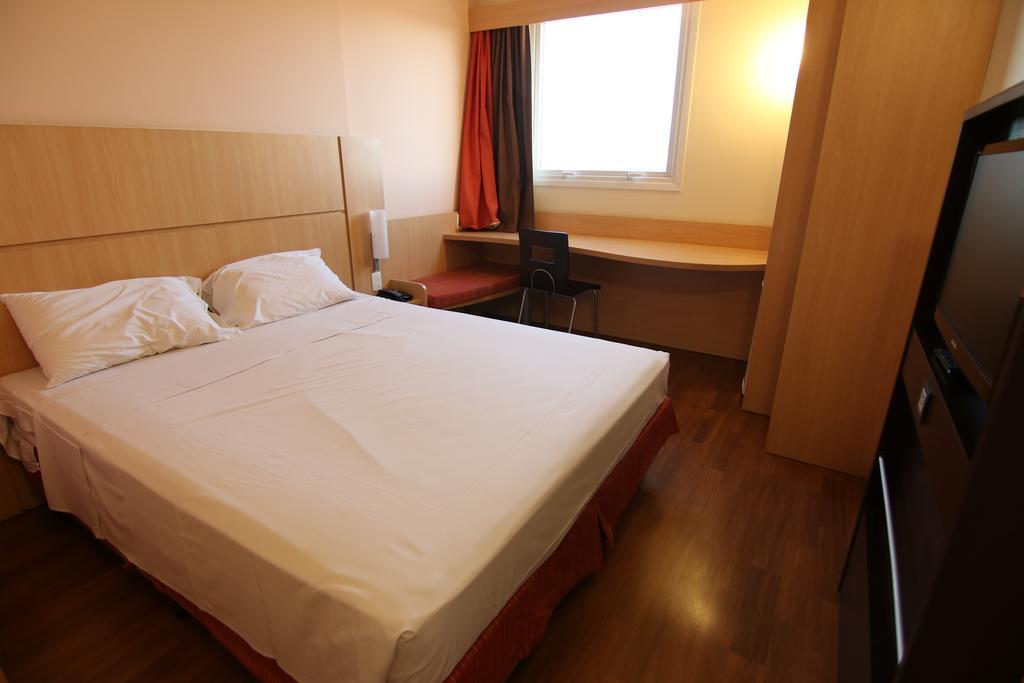 Quarto Duplo Standard