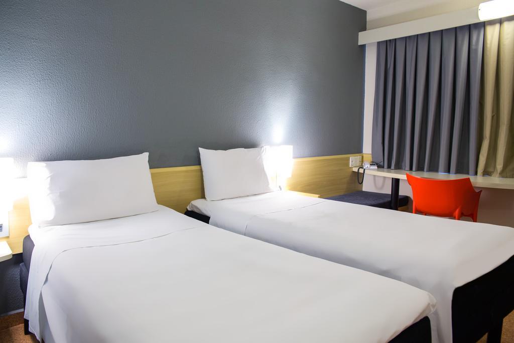 Quarto Twin