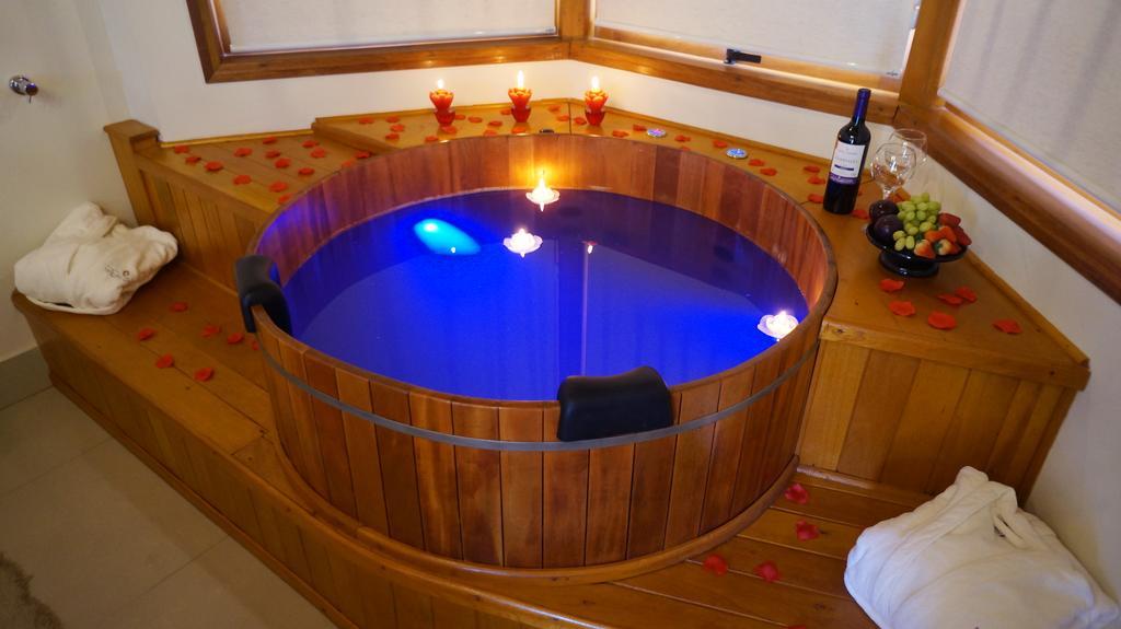 Suite Deluxe com Banheira de Estilo Japonês