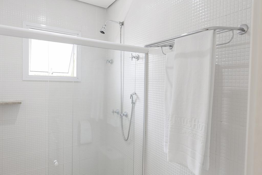 Deluxe Double Room with Side Sea View