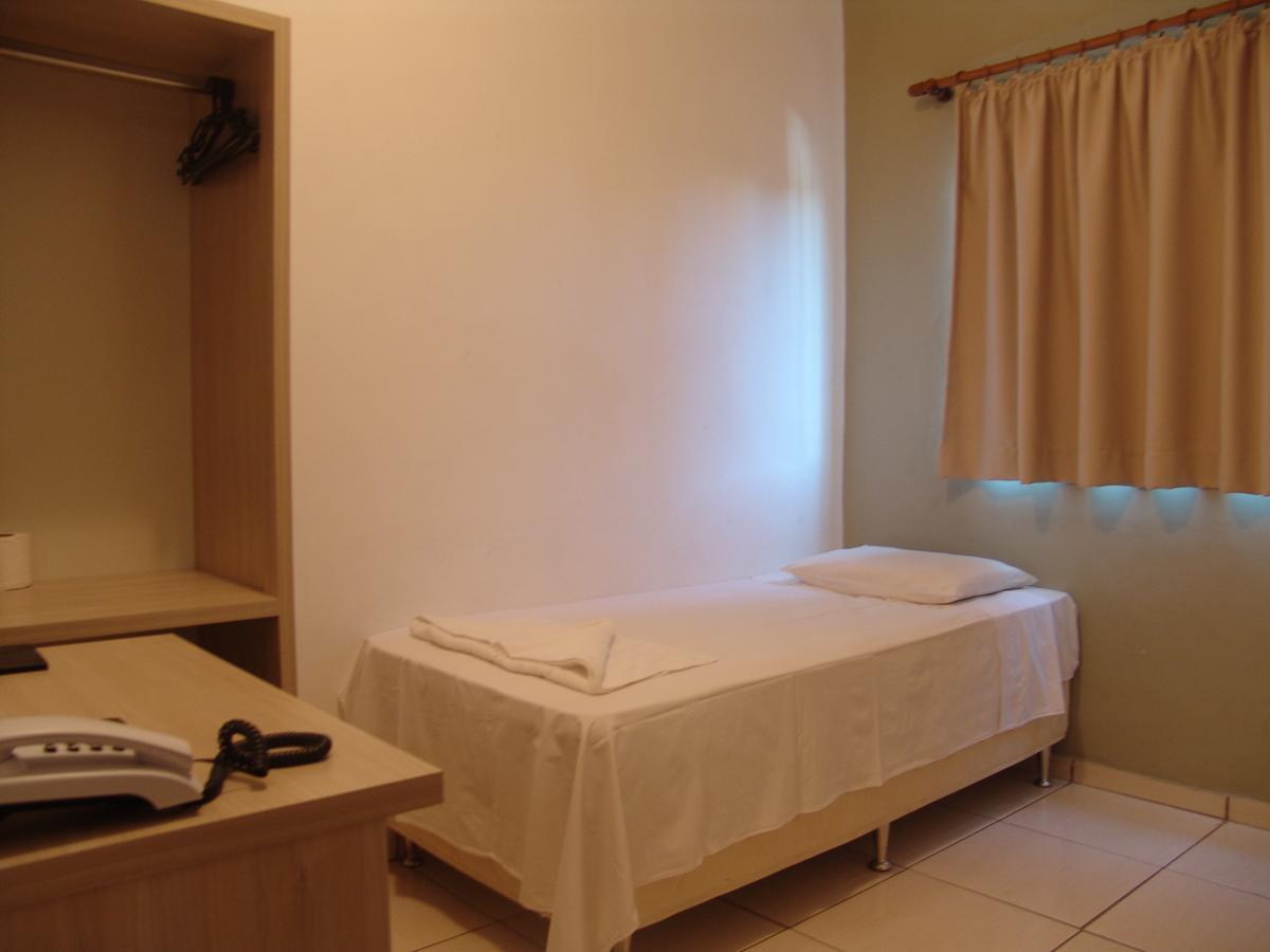 Quarto Twin Standard