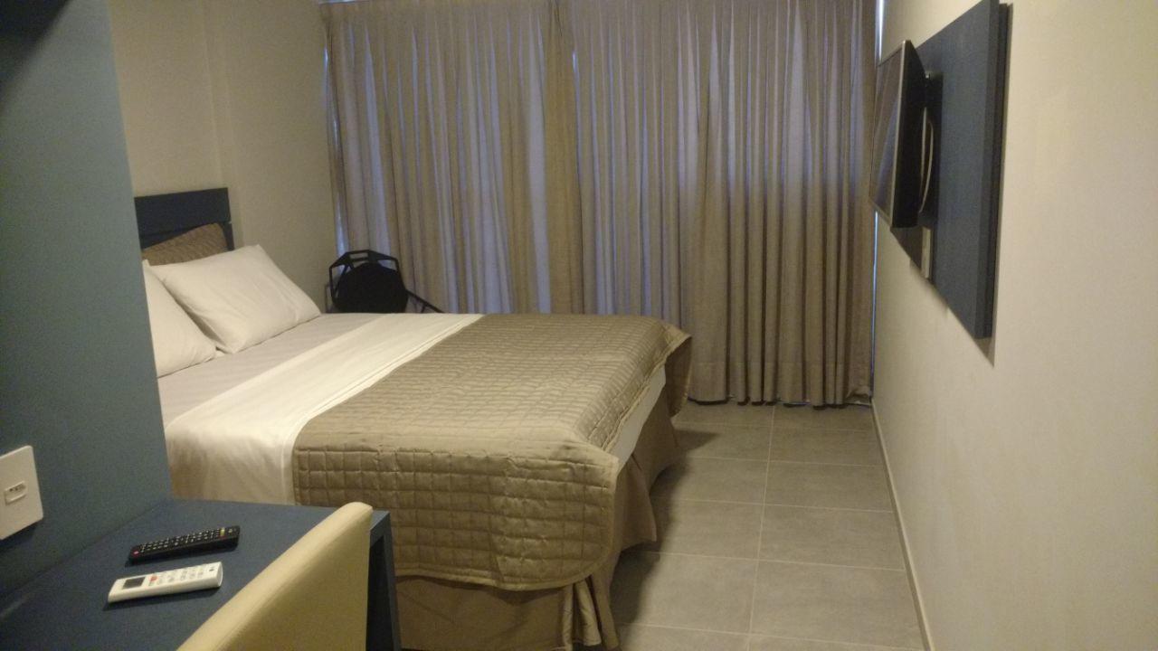 Quarto Individual com Casa de Banho