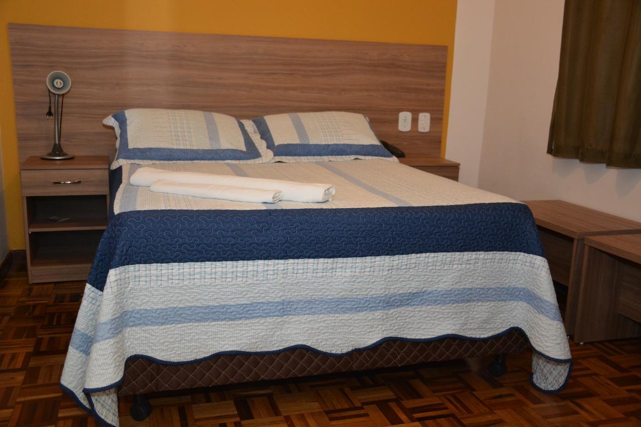 Quarto Duplo com Casa de Banho Privativa
