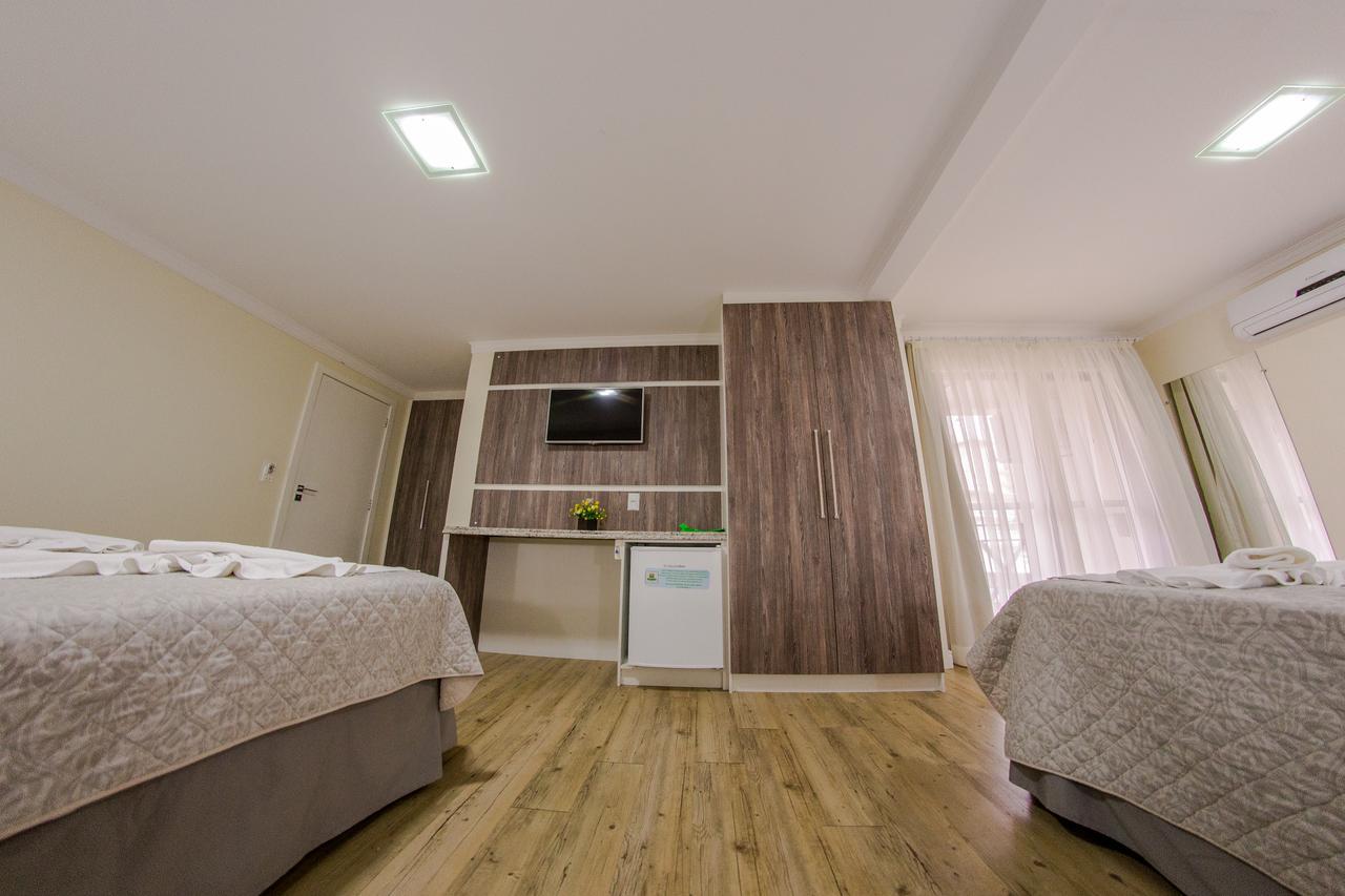 Quarto Quádruplo Luxo