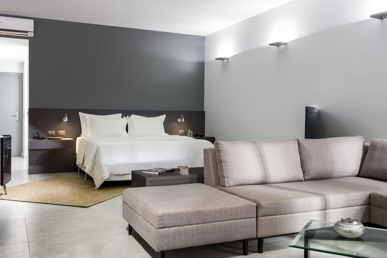 Quarto Superior com Piscina Privada, Banheira de Hidromassagem e Vista Oceano - 1º Piso