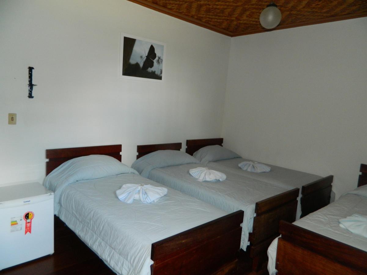 Quarto Triplo com Casa de Banho Partilhada