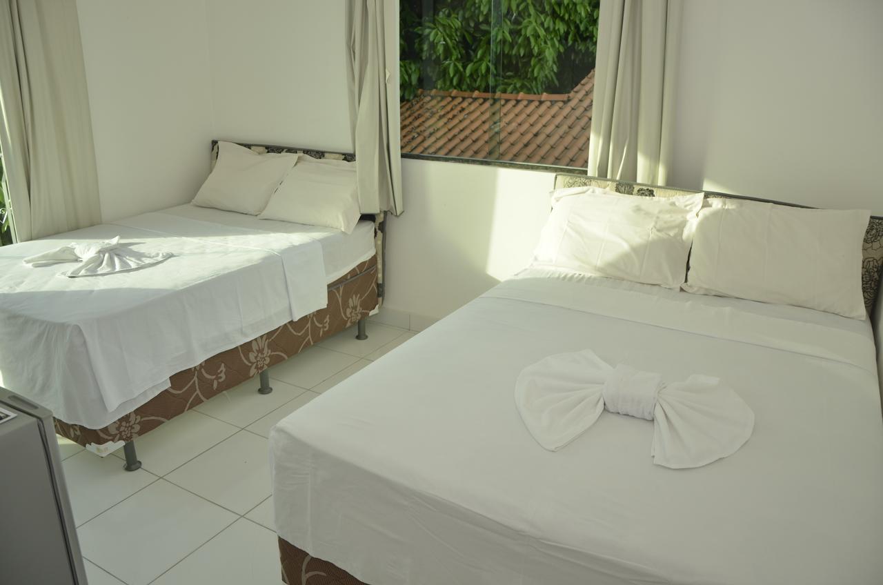 Quarto Duplo com 2 Camas de Casal