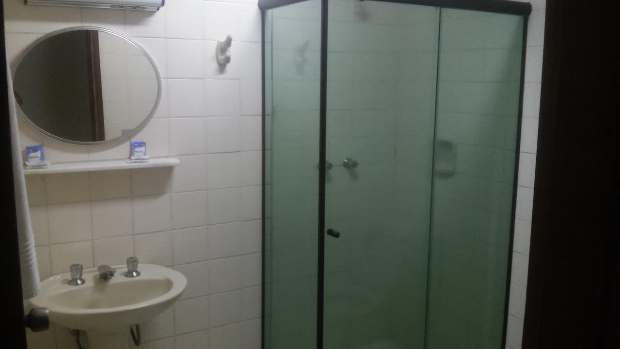 Quarto Twin Standard