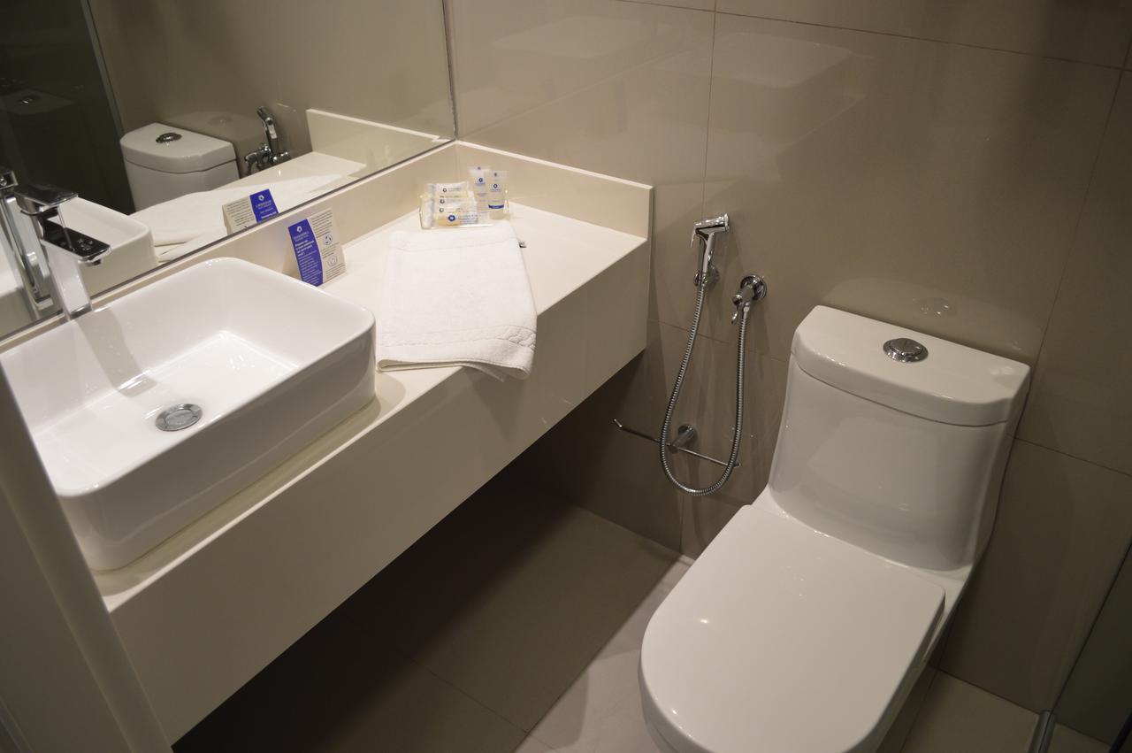 Quarto Twin Standard