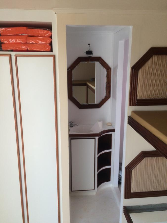 Quarto Twin com Casa de Banho Privativa