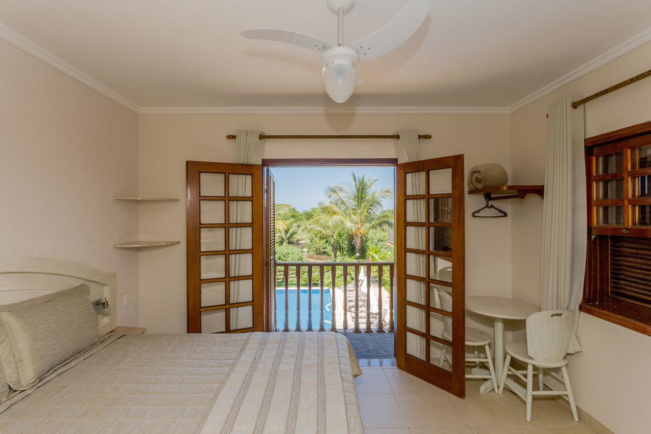 Quarto Duplo com Vista Piscina