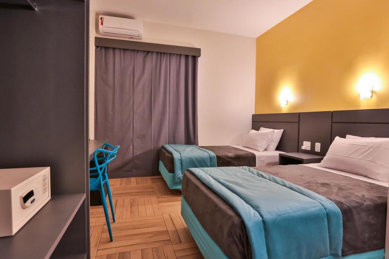 Quarto Twin Standard