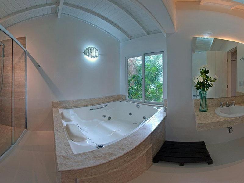 Suite com Banheira de Hidromassagem