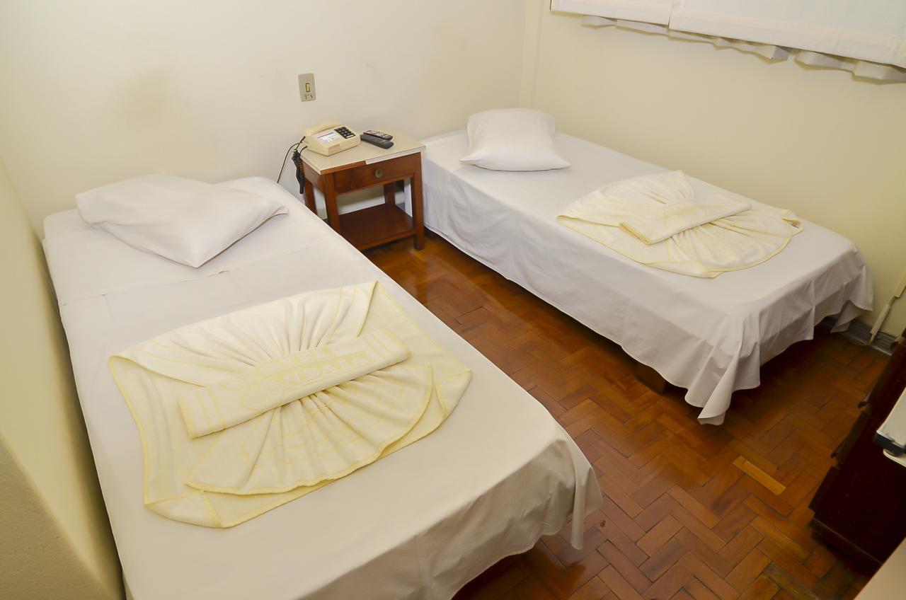 Quarto Duplo com Casa de Banho Privativa