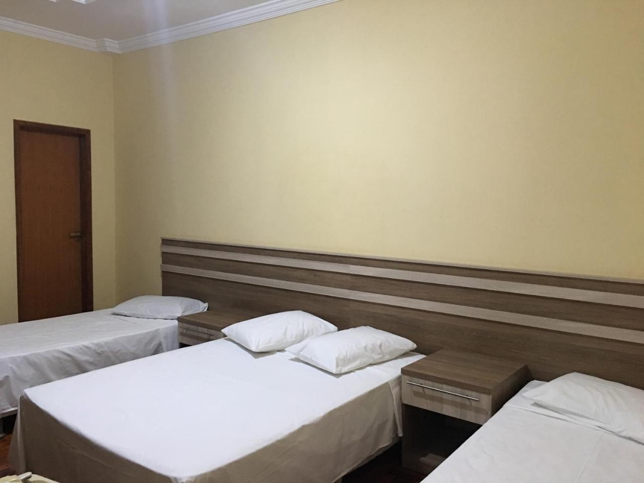 Quarto Triplo com Casa de Banho