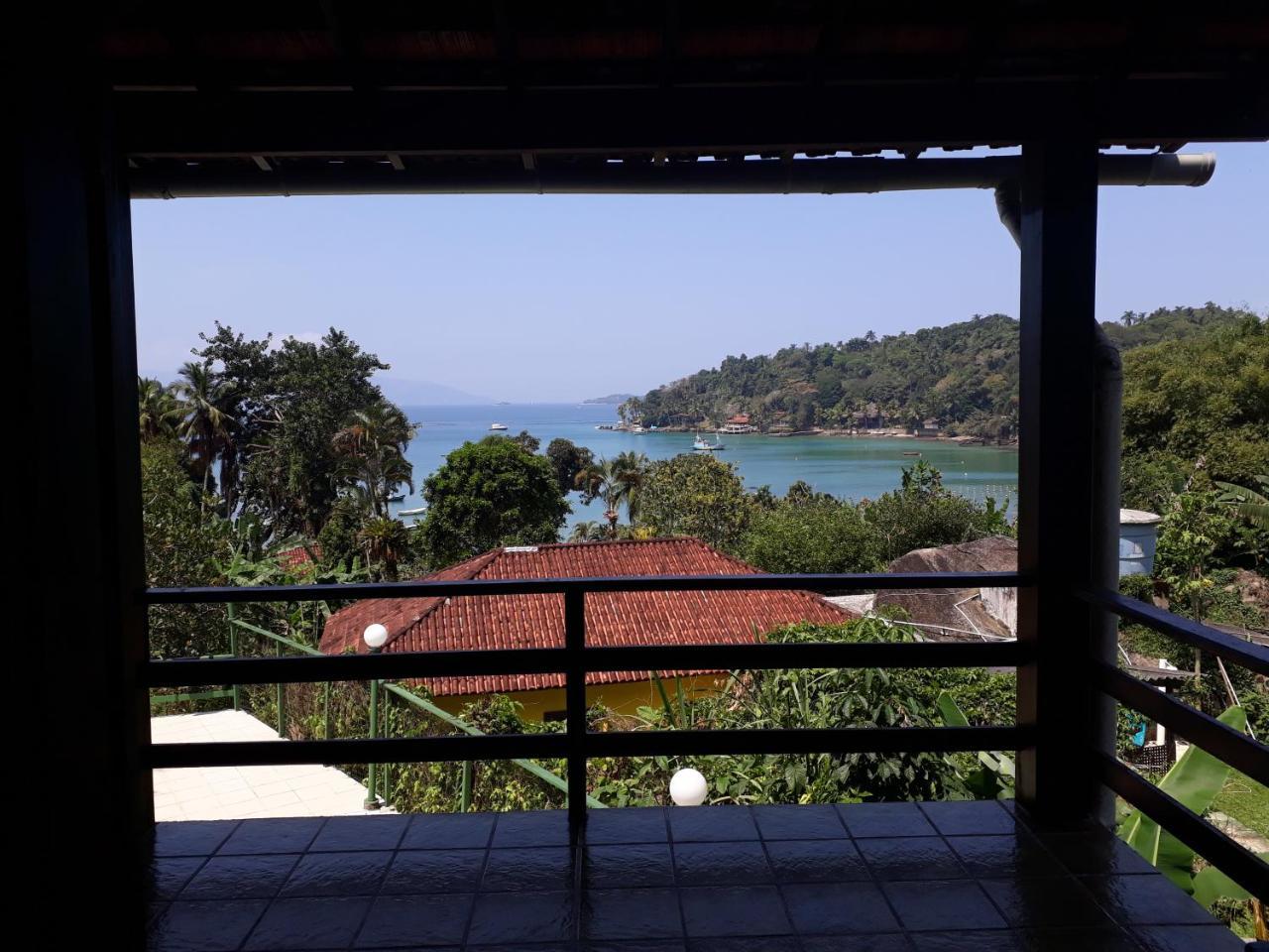 Quarto Duplo com Varanda e Vista do Mar