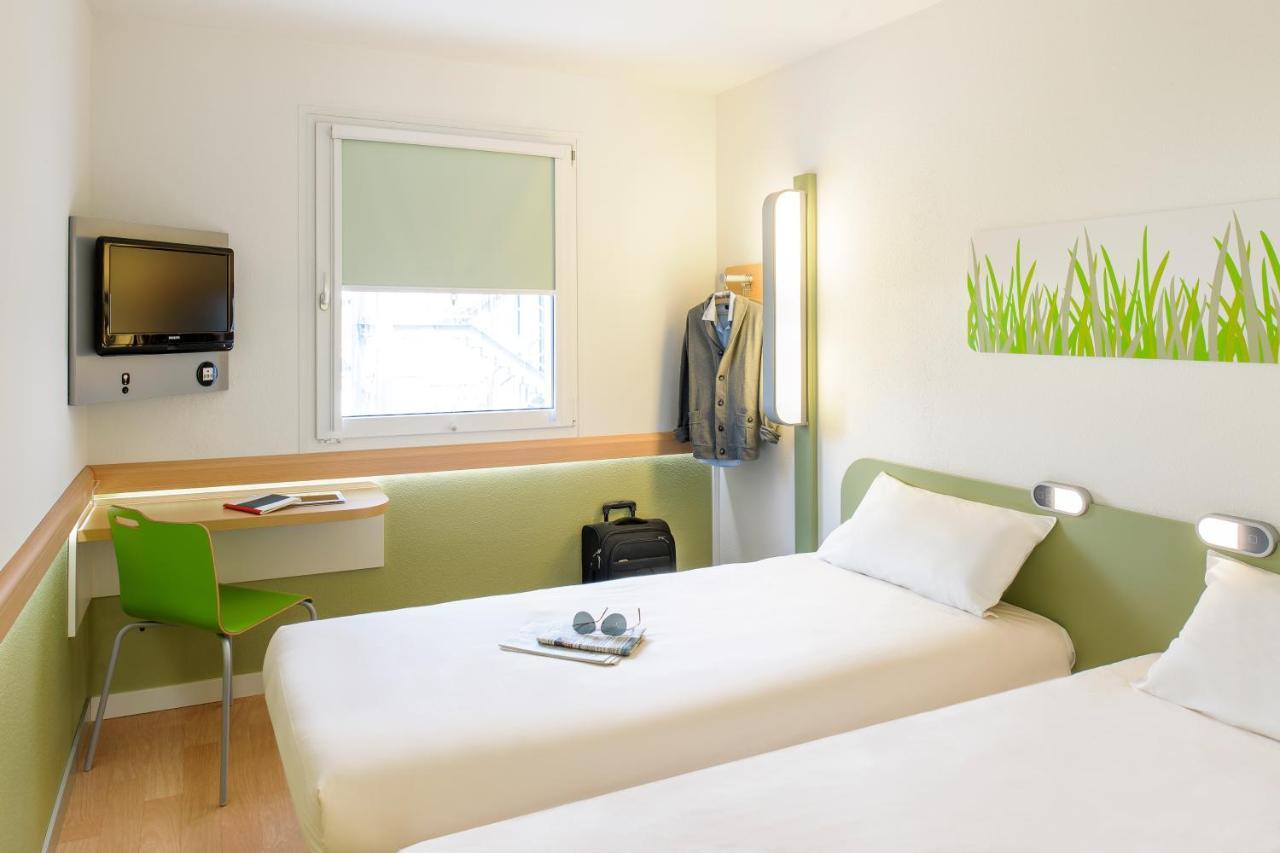 Quarto Twin Standard