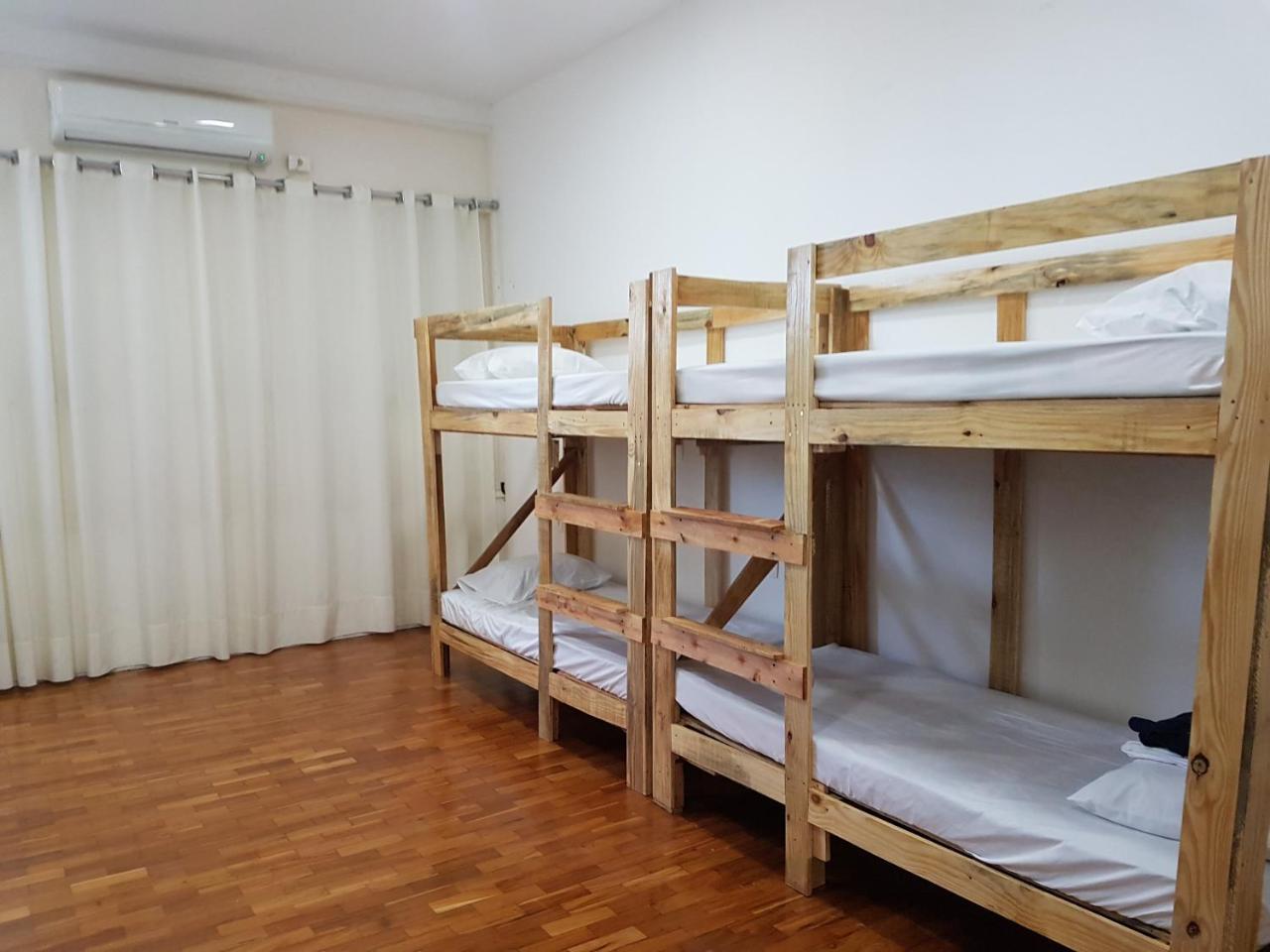 Cama em Beliche num Dormitório Misto