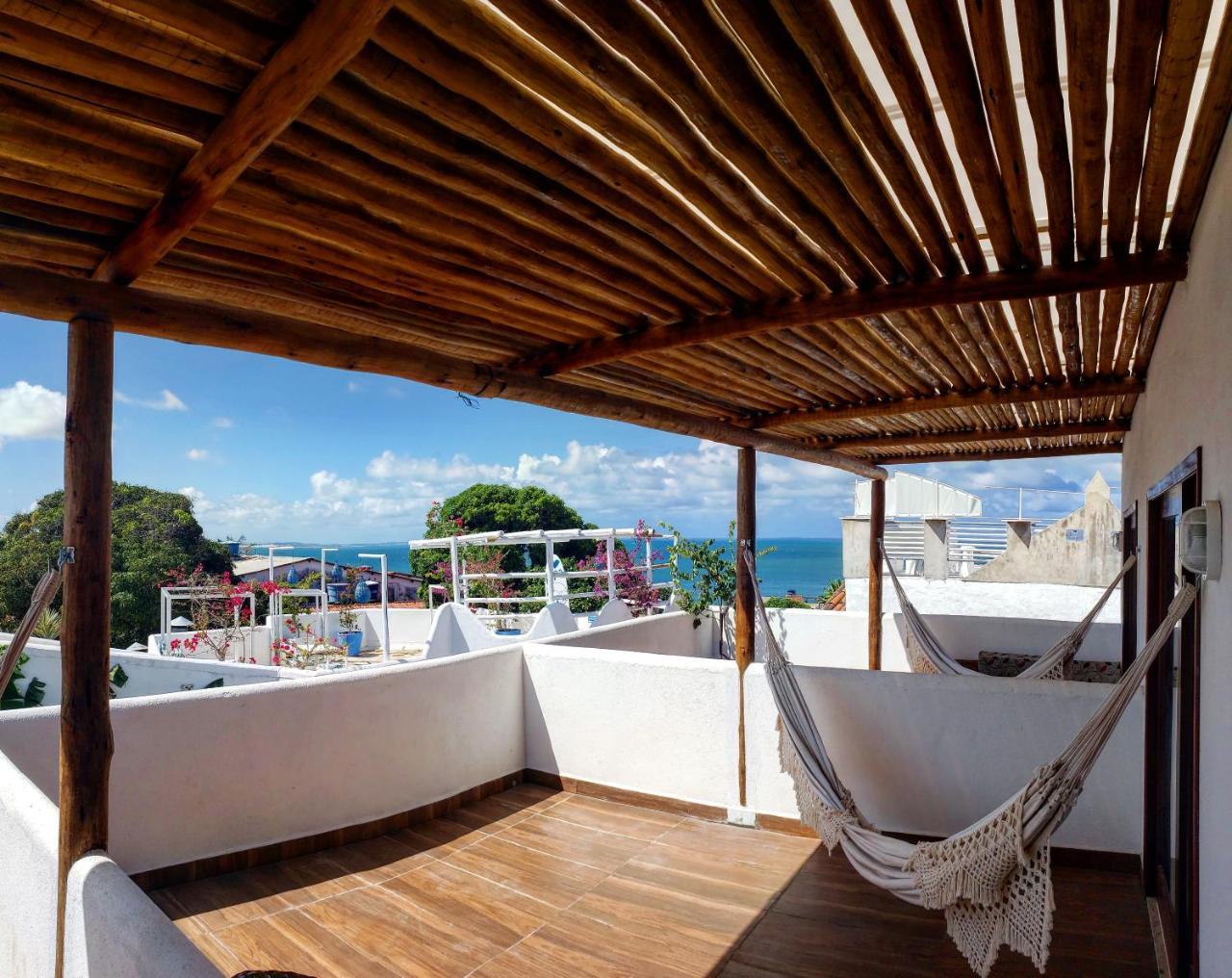 Quarto Duplo Deluxe com Varanda e Vista Mar