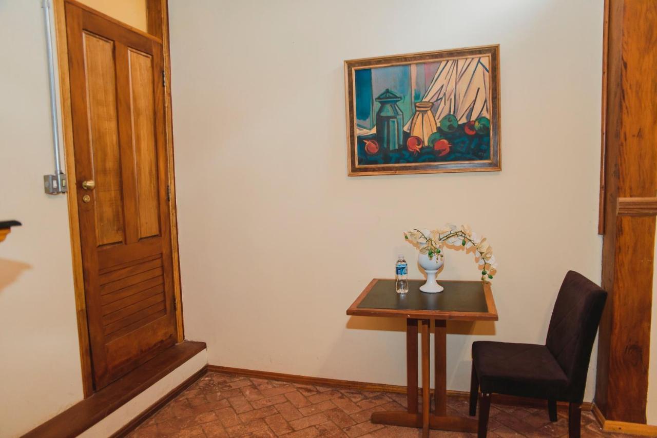 Suite Queen com Banheira de Hidromassagem