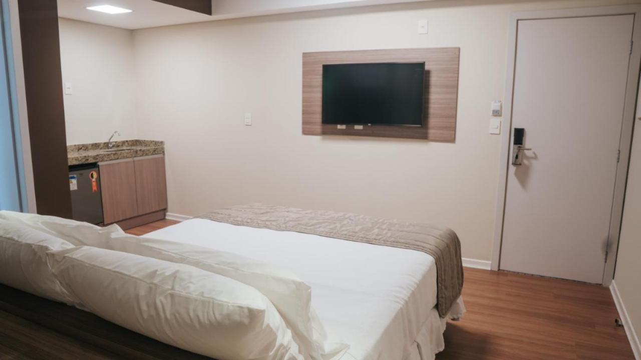 Suite com Varanda