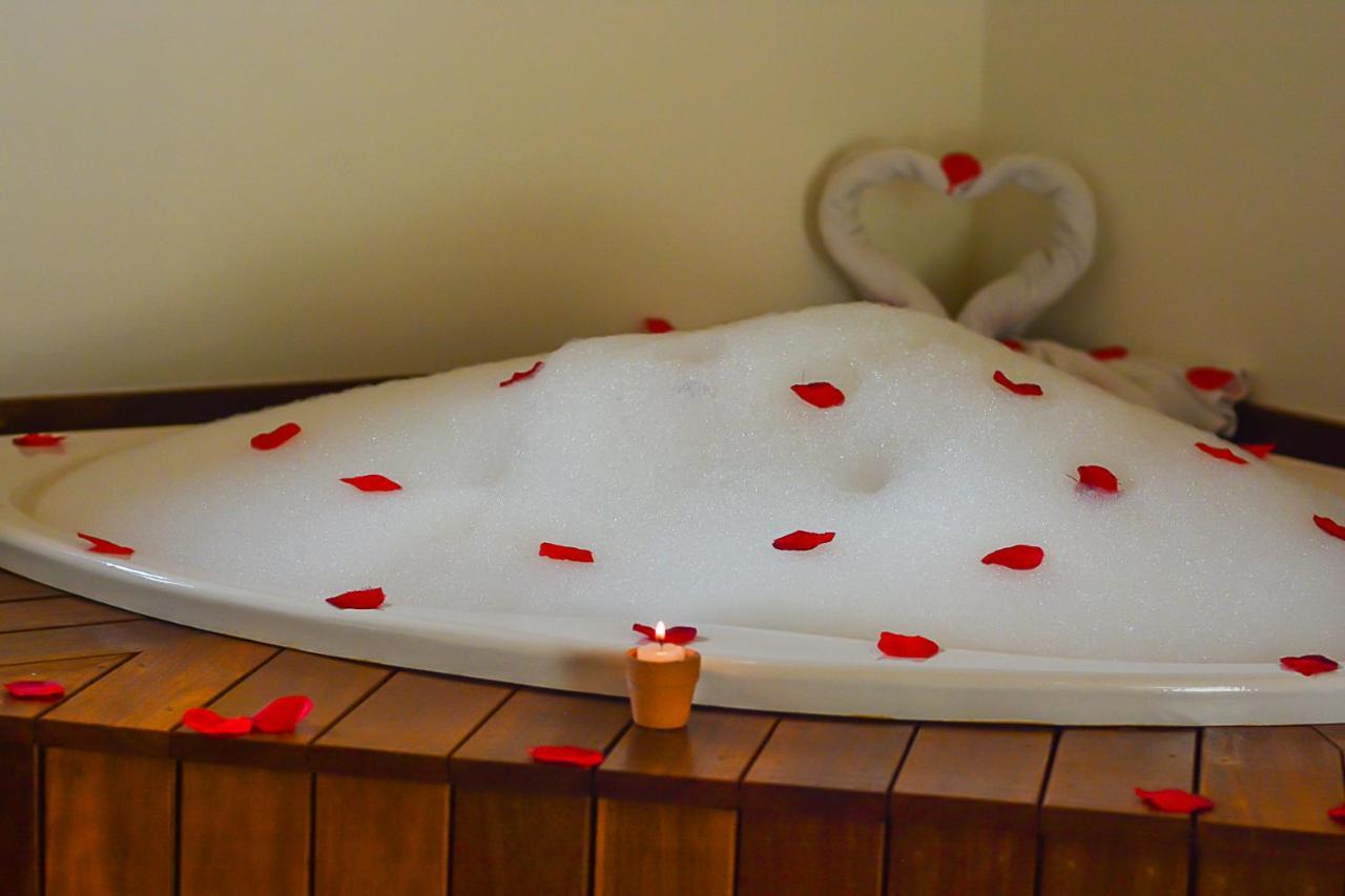 Suite Deluxe com Banheira de Hidromassagem