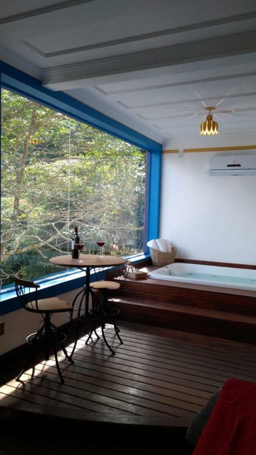 Deluxe Suite with Spa Bath