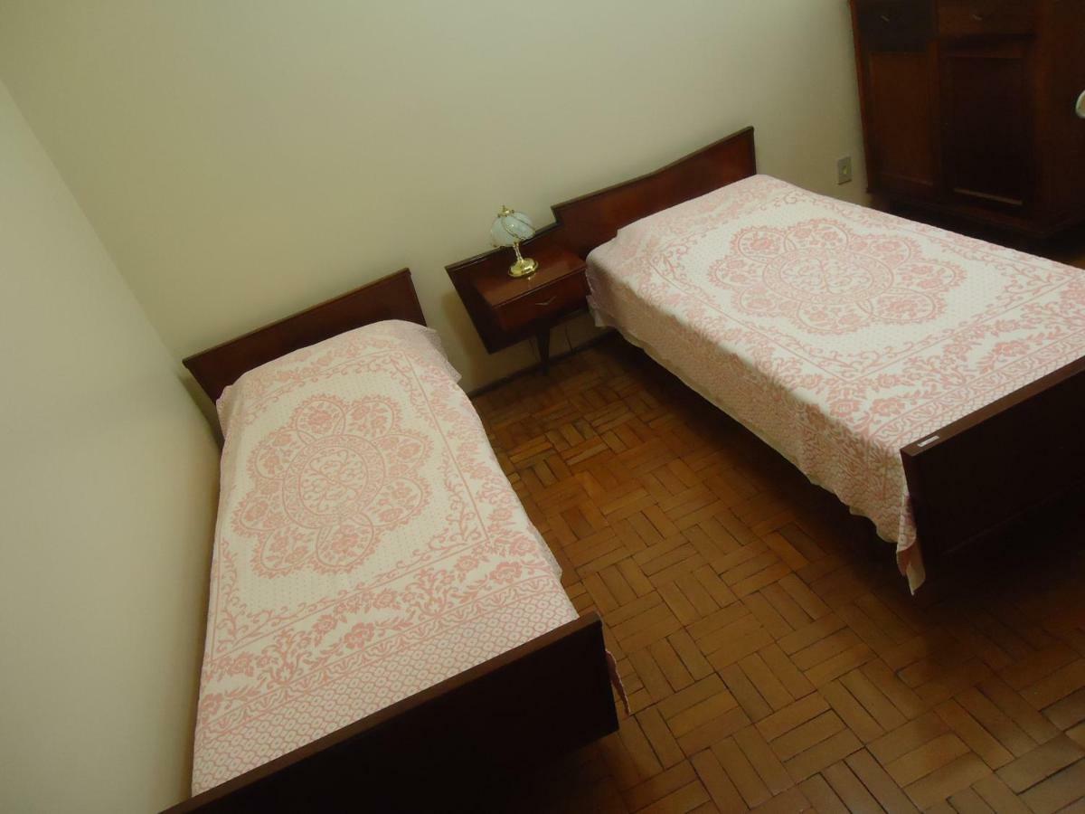 Quarto Duplo