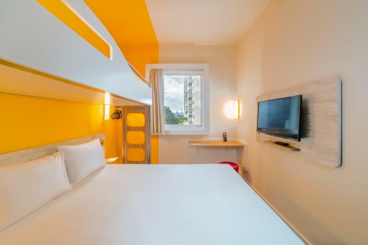 Standard Room with one double and one single bed