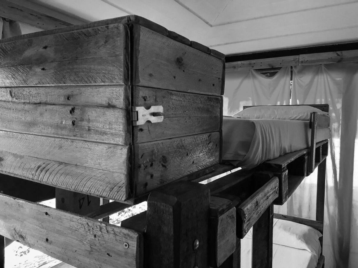 Cama Individual em Dormitório Feminino