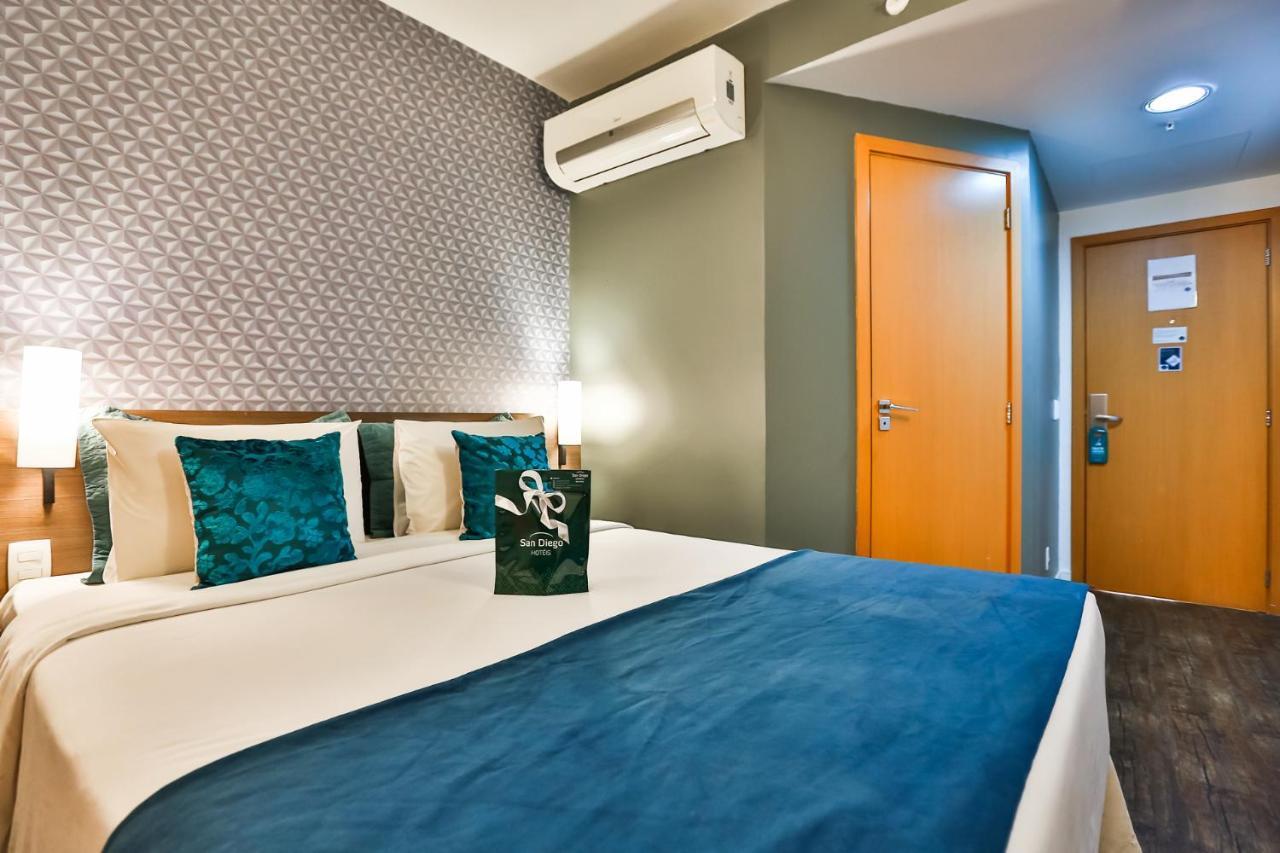 Quarto Queen Superior