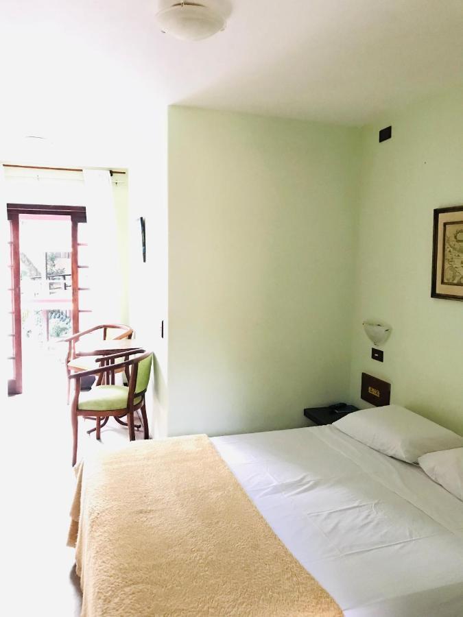 Suite Queen com Vista Piscina