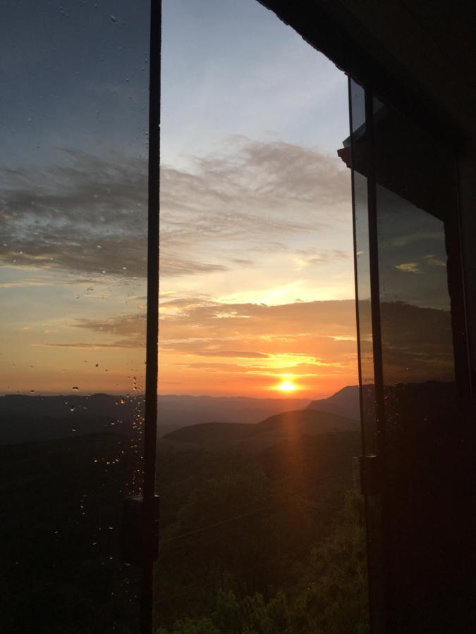 Quarto com Cama de Casal ou 2 de Solteiro e Vista da Montanha
